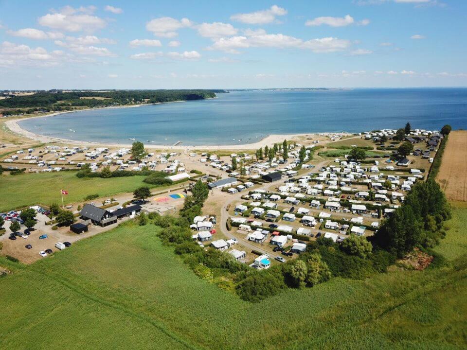 Vikaer Strand Camping & Cottages Diernæs Bagian luar foto