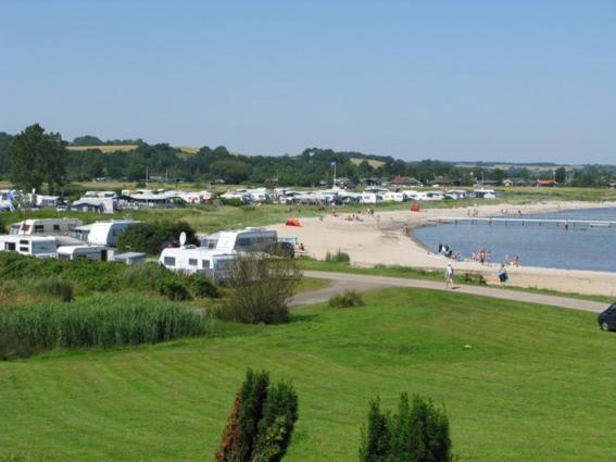 Vikaer Strand Camping & Cottages Diernæs Bagian luar foto